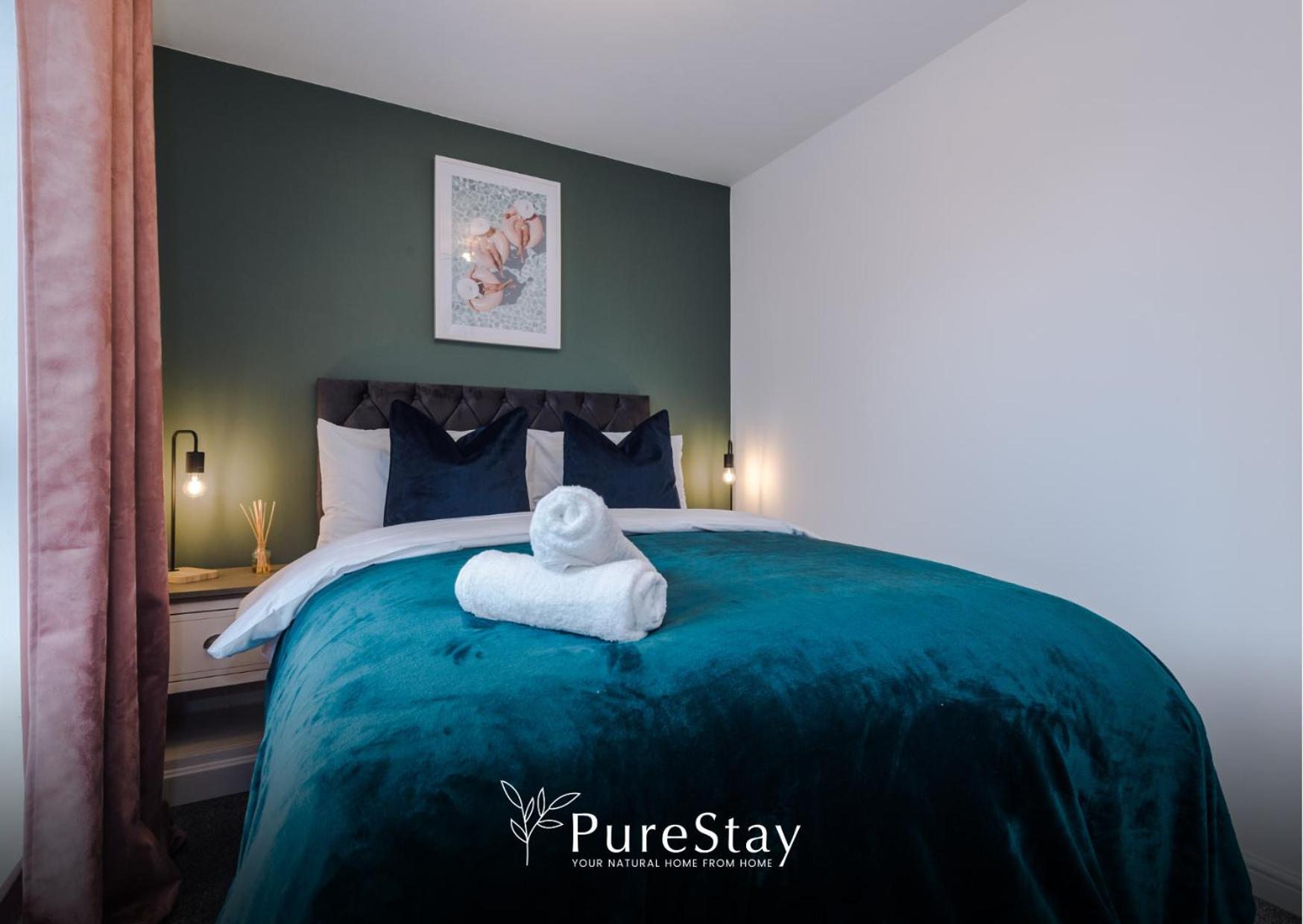 Purestay Manchester: Stylish Five-bedroom House With Free Parking Casa de férias Manchester